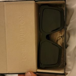 Authentic Louis Vuitton 1.1 Millionaires Sunglasses Z1165E 93L brand new in box